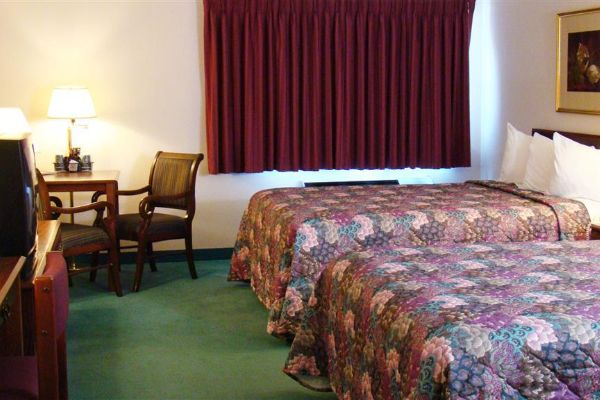 MAGNUSON HOTEL FRANKLIN SQUARE (Houghton)